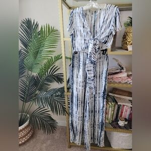 Vestique Tie Dye Matching Set Top Size Medium and Pants Size Large